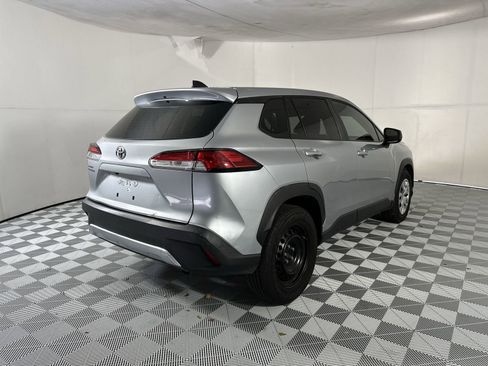 Used 2023 Toyota Corolla Cross L FWD image 8