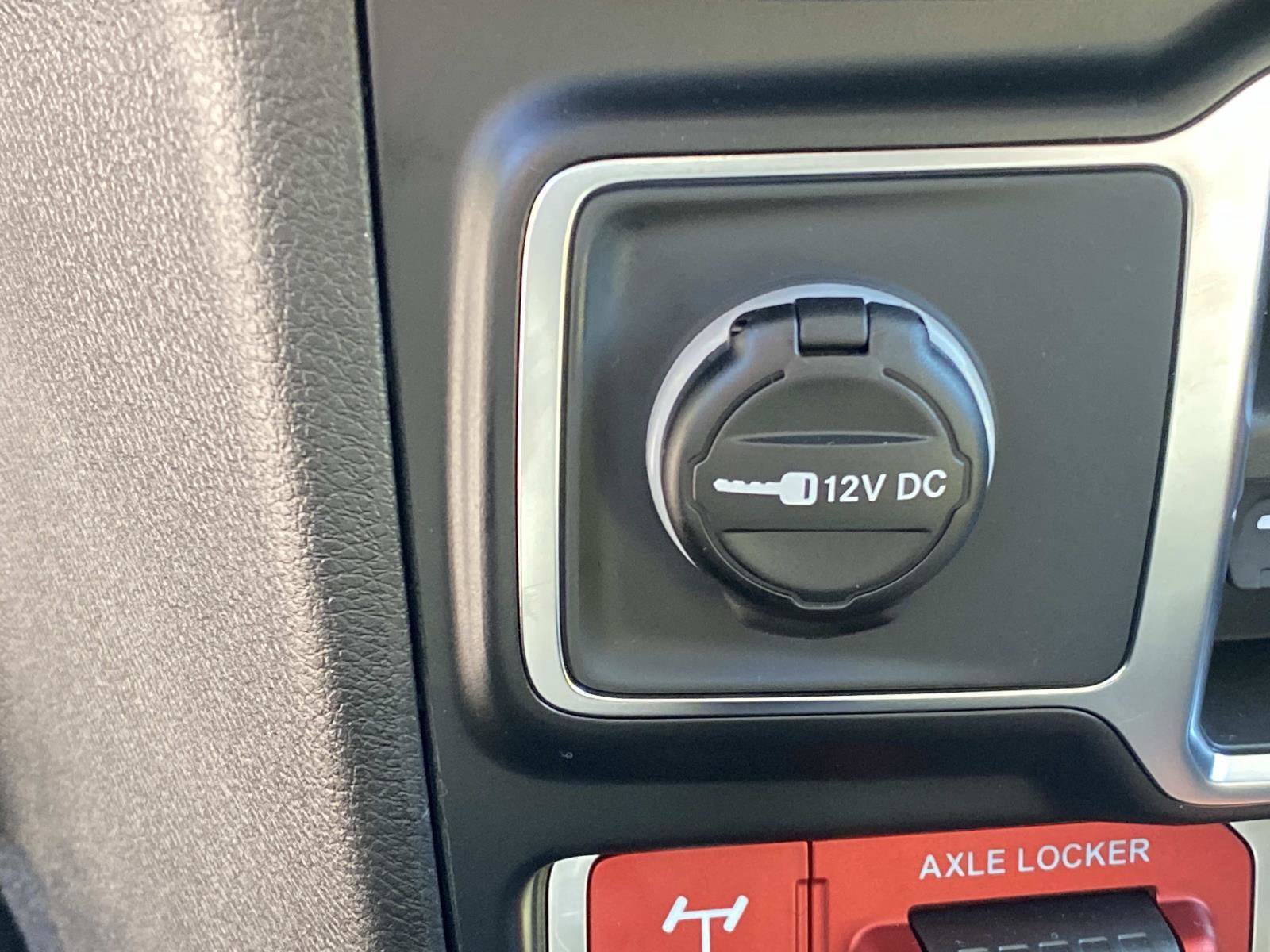 Used 2026 Jeep Gladiator Mojave AWD/4WD image 30