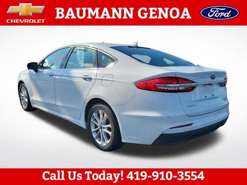 Used 2020 Ford Fusion SE FWD image 8