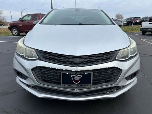 Used 2018 Chevrolet Cruze LS image 13