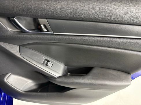 Used 2019 Honda Accord Sport image 15