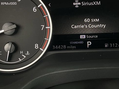 Used 2025 Nissan Rogue SV FWD image 34