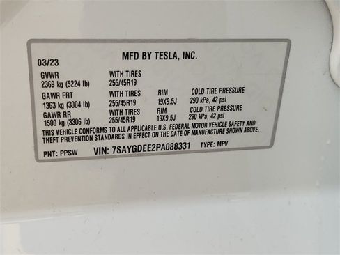 Used 2023 Tesla Model Y Long Range image 33