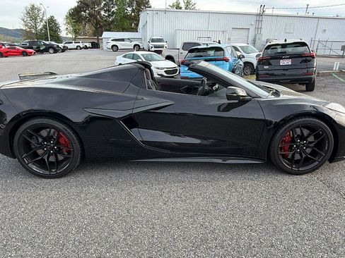 Used 2025 Chevrolet Corvette Z06 w/ Stealth Interior Trim Package RWD image 4