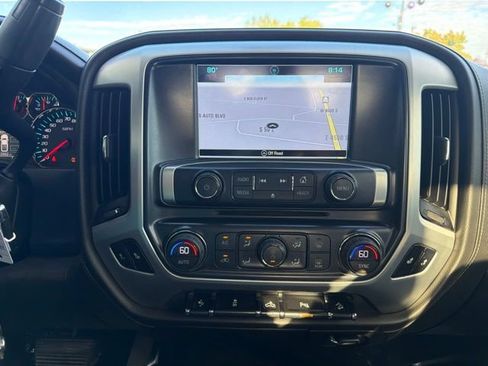Used 2017 GMC Sierra 1500 SLE w/ SLE Value Package AWD/4WD image 15