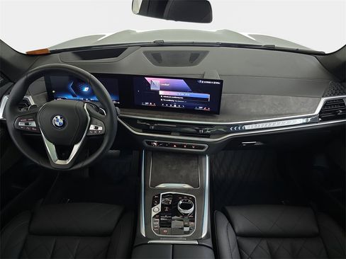 Used 2024 BMW X5 xDrive50e w/ Executive Package image 13