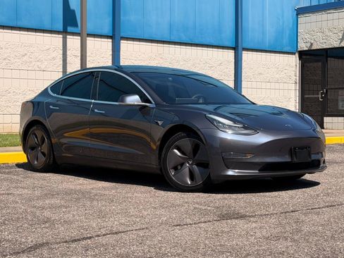 Used 2019 Tesla Model 3 Performance AWD/4WD image 3