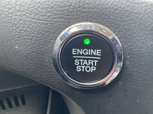 Used 2024 Ford Edge SEL image 29