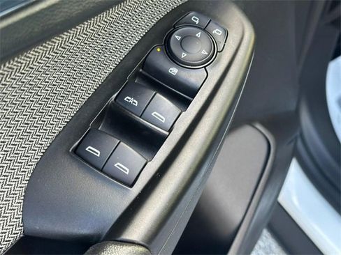 Used 2021 Chevrolet TrailBlazer LS image 16
