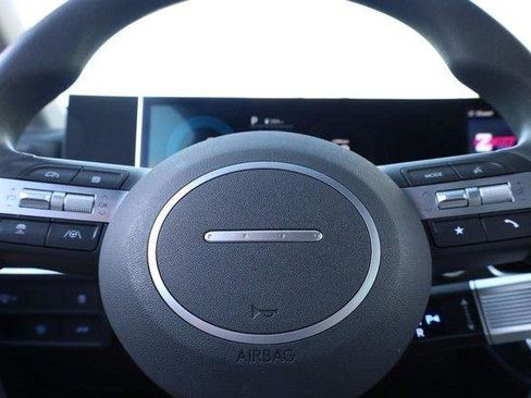 Used 2025 Hyundai Sonata SEL FWD image 9
