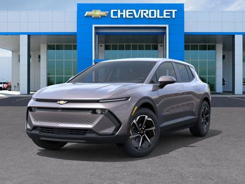 New 2026 Chevrolet Equinox EV LT image 6