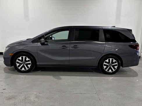 Used 2025 Honda Odyssey EX-L image 14