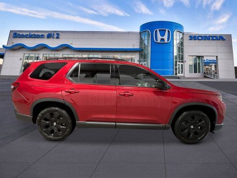 New 2026 Honda Pilot Black Edition image 8