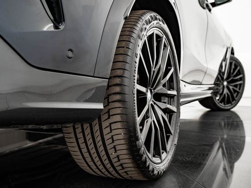 Used 2024 BMW X6 M60i image 50