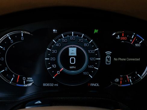 Used 2017 Cadillac Escalade ESV Platinum AWD/4WD image 25