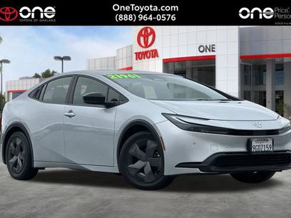 Used 2023 Toyota Prius LE