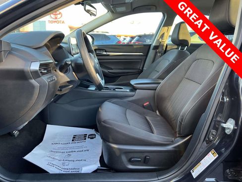 Used 2022 Nissan Altima 2.5 SV image 13