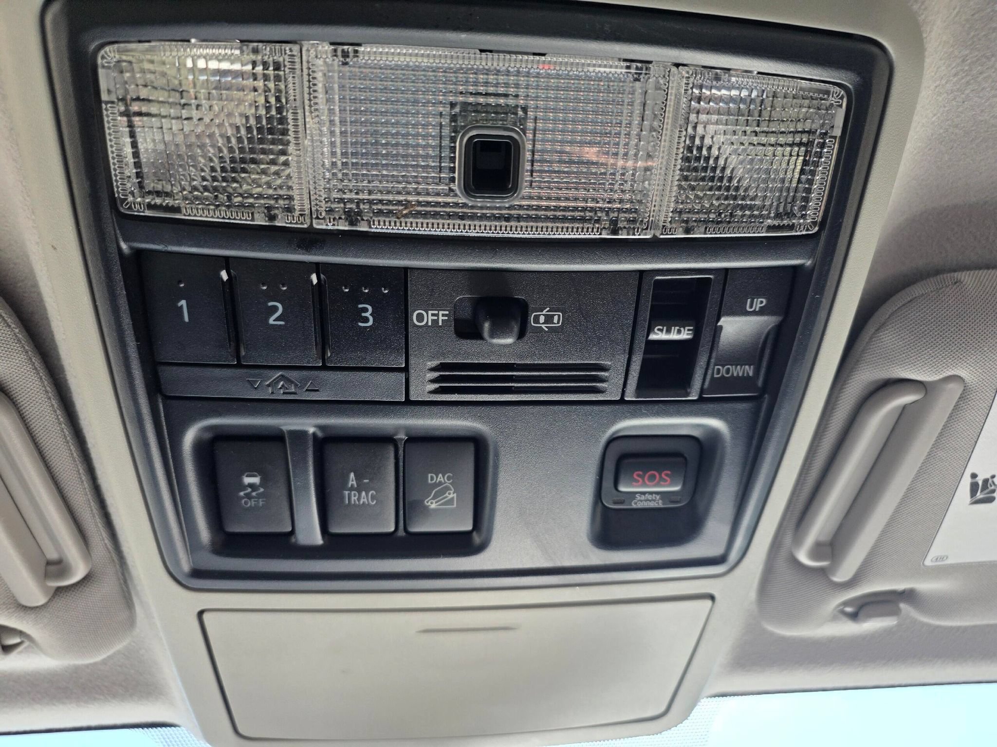 Used 2014 Toyota 4Runner Limited AWD/4WD image 20