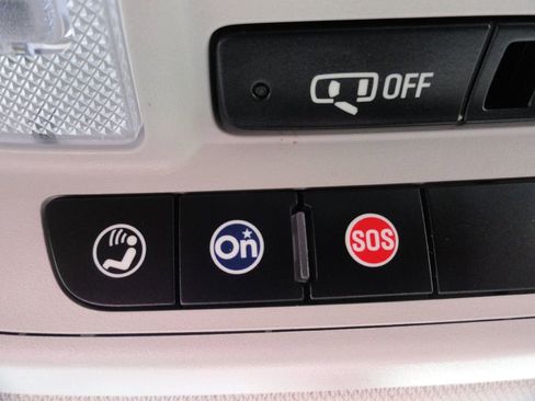 Used 2019 Chevrolet Traverse LT image 35