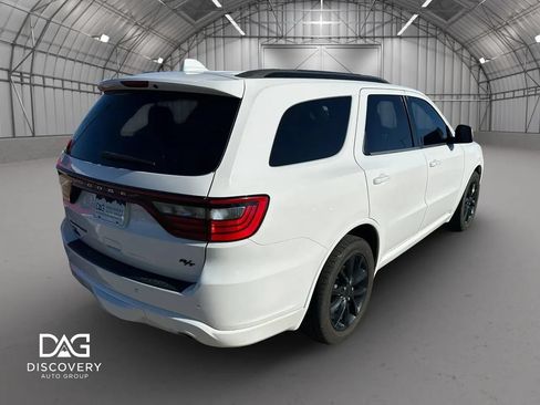 Used 2017 Dodge Durango R/T w/ Trailer Tow Group IV AWD/4WD image 4