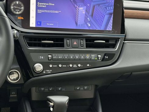Used 2025 Lexus ES 350 Premium w/ Premium Package image 18