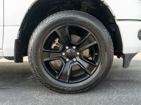 Used 2023 RAM 1500 Big Horn AWD/4WD image 10