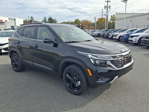 New 2026 Kia Seltos EX image 2