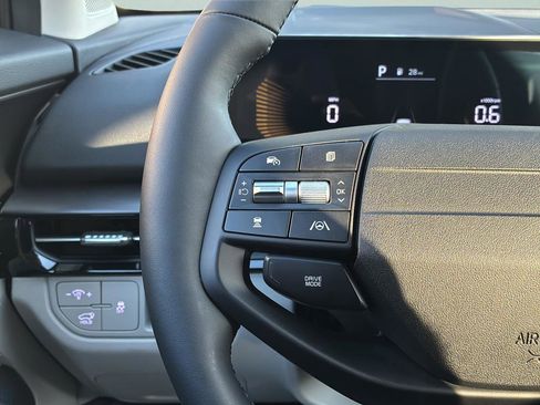 New 2026 Kia Sportage EX FWD image 21