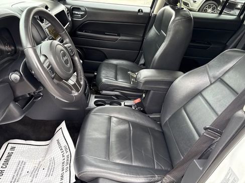 Used 2015 Jeep Patriot High Altitude image 9