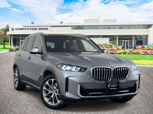 Used 2024 BMW X5 xDrive40i w/ Premium Package AWD/4WD image 1