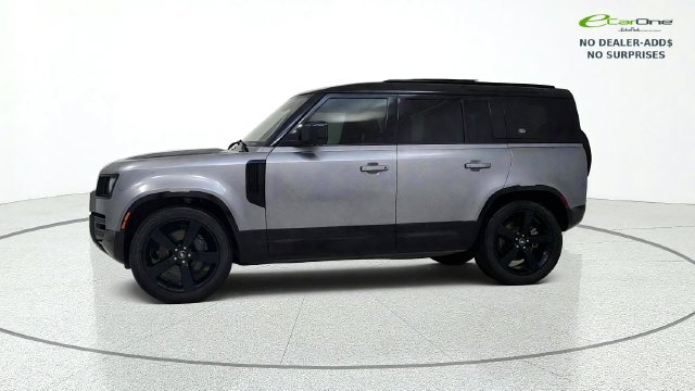 Used 2022 Land Rover Defender 110 X-Dynamic SE AWD/4WD image 4