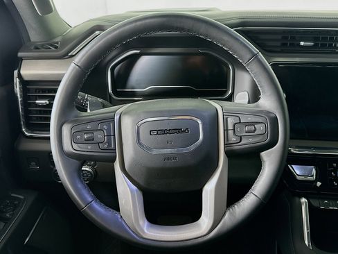 Used 2024 GMC Sierra 1500 Denali w/ Denali Reserve Package image 18