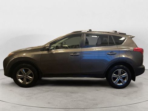 Used 2015 Toyota RAV4 XLE AWD/4WD image 2