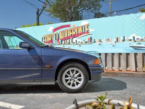 Used 1995 BMW 318ti 318ti 2dr Hatchback image 36