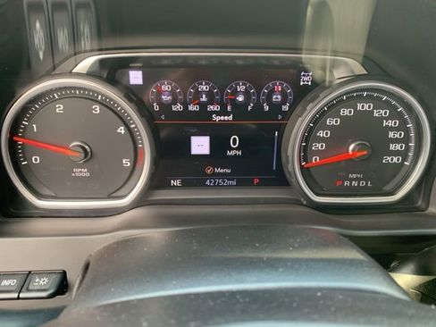 Used 2023 Chevrolet Silverado 2500 High Country w/ Z71 Off-Road Package AWD/4WD image 18