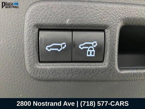 Certified 2023 Toyota Venza XLE AWD/4WD image 26