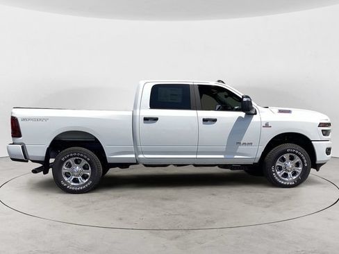 New 2026 RAM 2500 Big Horn AWD/4WD image 7