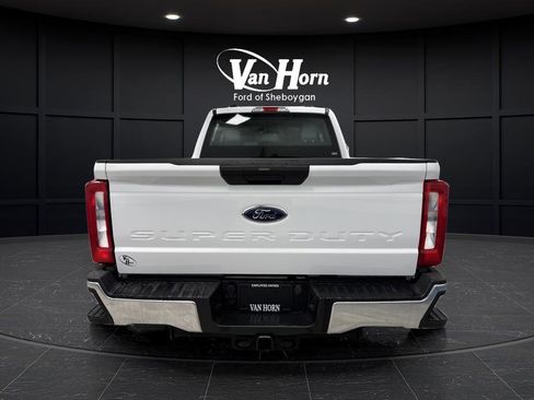 Used 2024 Ford F250 XL image 11