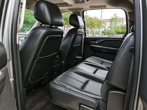 Used 2013 Chevrolet Silverado 2500 LTZ w/ LTZ Plus Package image 33