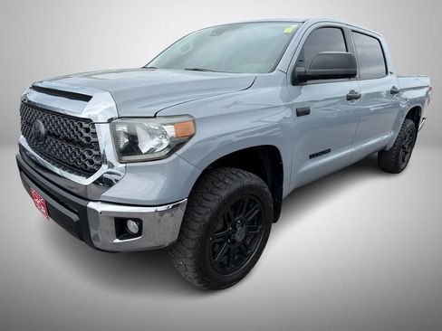 Used 2020 Toyota Tundra SR5 w/ SR5 Upgrade Package AWD/4WD image 2