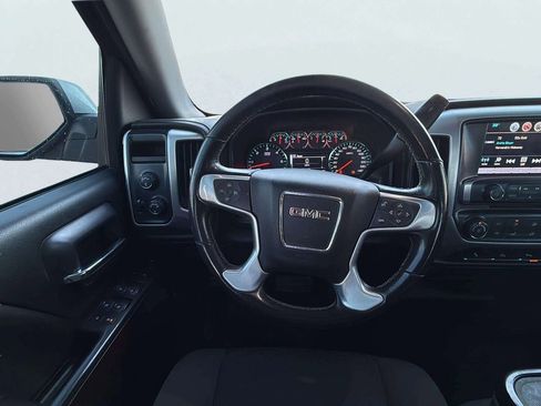 Used 2018 GMC Sierra 1500 SLE image 12