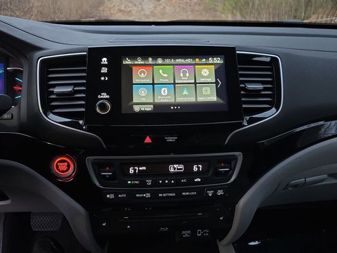 Used 2021 Honda Pilot Touring image 20