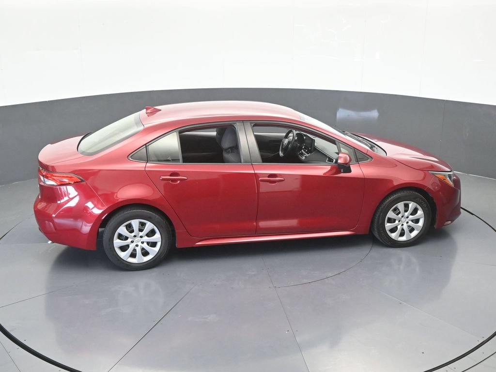 Used 2022 Toyota Corolla LE FWD image 45