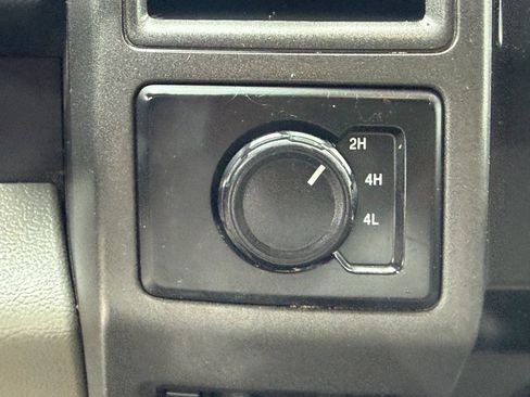 Used 2019 Ford F350 XL w/ Power Equipment Group AWD/4WD image 12