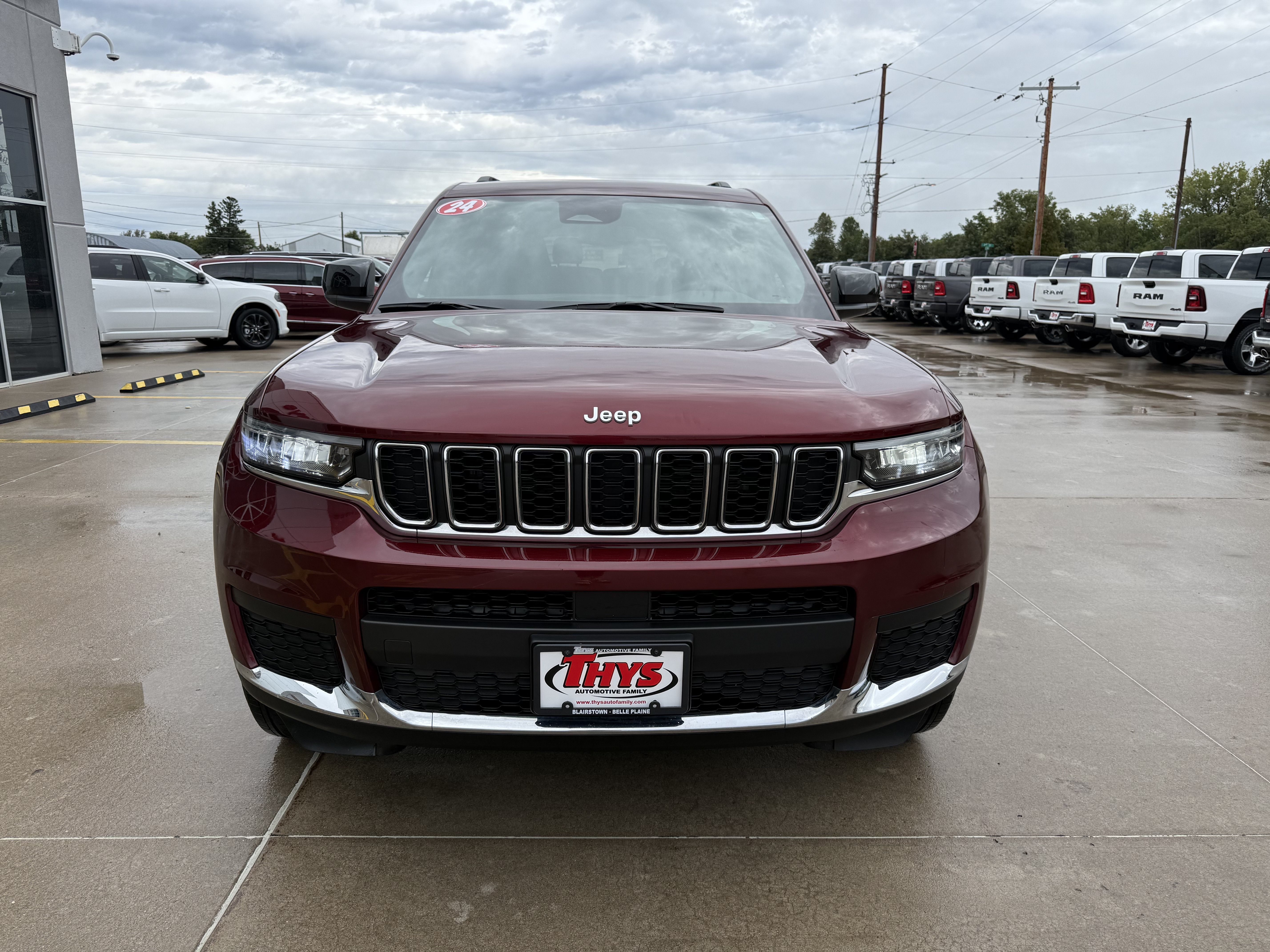 Used 2024 Jeep Grand Cherokee L Laredo w/ Luxury Tech Group I AWD/4WD image 34