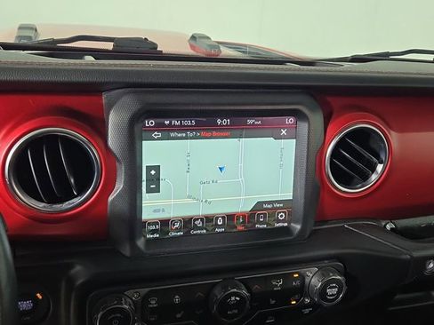 Used 2023 Jeep Wrangler Rubicon w/ LED Lighting Group AWD/4WD image 18