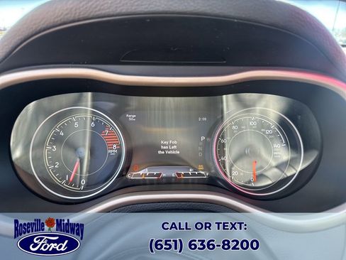 Used 2016 Jeep Cherokee Limited w/ Luxury Group image 23