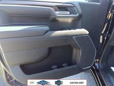 Used 2022 Chevrolet Silverado 1500 LT image 11