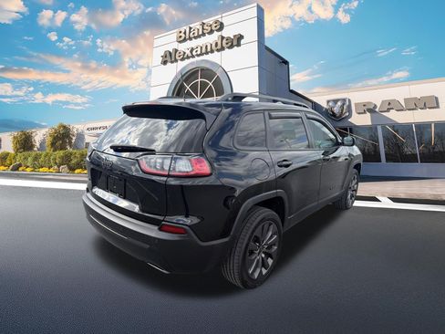 Used 2021 Jeep Cherokee Latitude Lux 80th Anniv w/ Quick Order Package 26U 80TH AWD/4WD image 3