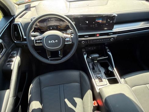 Certified 2025 Kia Sorento S w/ Panoramic Sunroof Package FWD image 23
